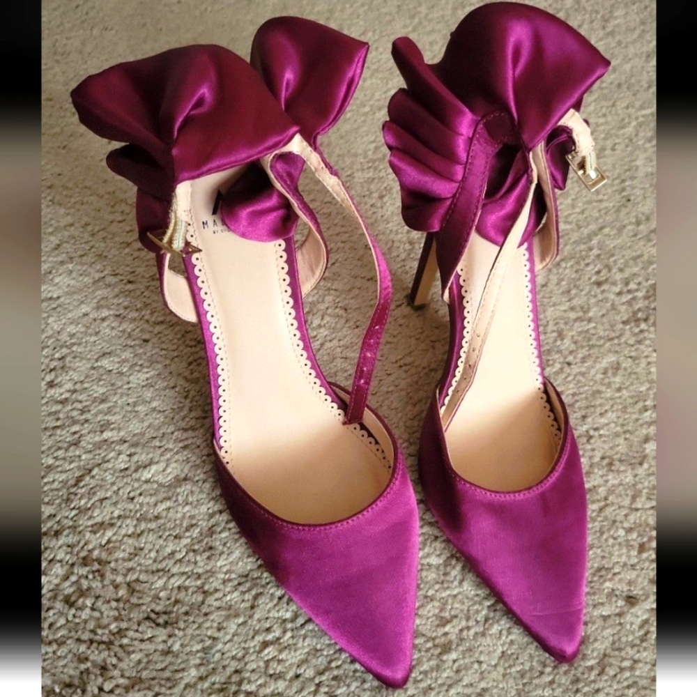Size 8 purple heels with bow